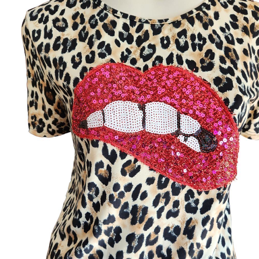 Shein Pullover Top Women's Animal Print Tan Black Sequin Lips - Picture 3 of 8